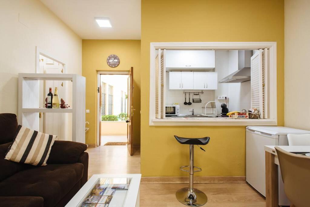 Cozy And Well Located Apartment In The Center Of 塞维利亚 外观 照片